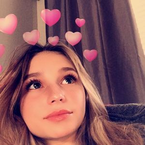 Meet your Posher, Makenzie